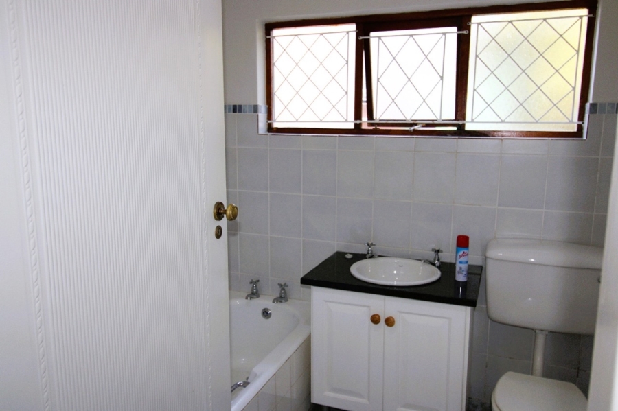 To Let 3 Bedroom Property for Rent in Gonubie Eastern Cape